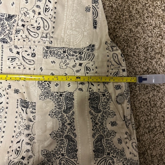EUC Free People boyfriend printed bandana paisley overalls sz XS - Picture 10 of 10